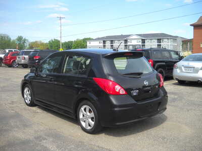 2010 Nissan Versa, $4500. Photo 7
