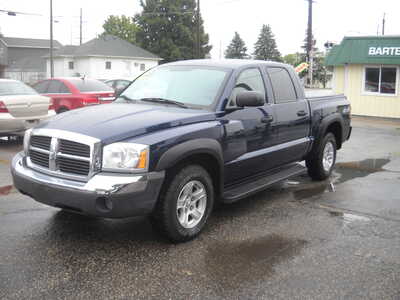 2005 Dodge Dakota Crew Cab, $7500. Photo 3