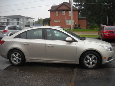 2013 Chevrolet Cruze, $3700. Photo 4