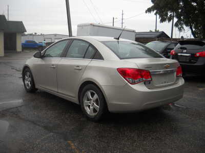 2013 Chevrolet Cruze, $3700. Photo 7