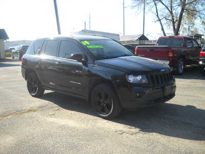 2004 Jeep Compass, $4995. Photo 3