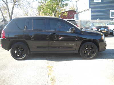 2004 Jeep Compass, $4995. Photo 4