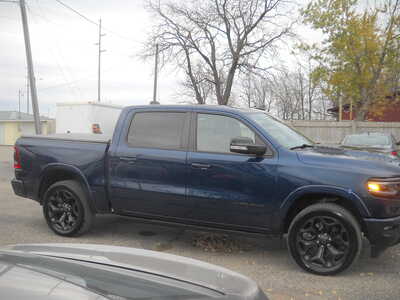 2022 Dodge 1500 Crew Cab, $38000. Photo 4