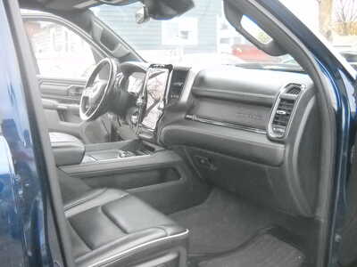 2022 Dodge 1500 Crew Cab, $38000. Photo 12
