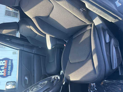 2019 Jeep Renegade, $15995. Photo 7