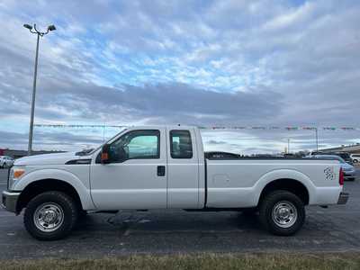 2014 Ford F250 Ext Cab, $14495. Photo 3