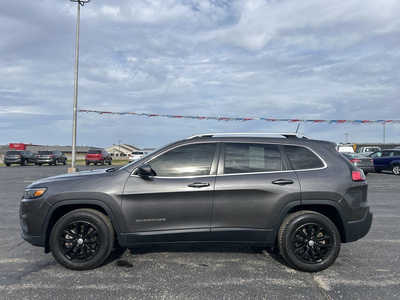 2019 Jeep Cherokee, $16995. Photo 3