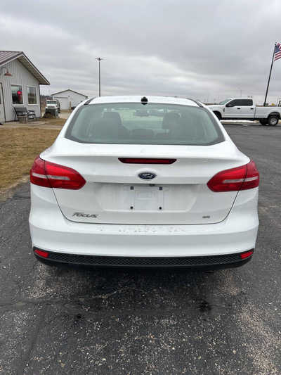 2017 Ford Focus, $7995. Photo 4