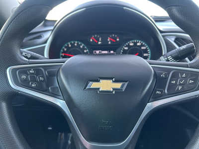 2022 Chevrolet Malibu, $17495. Photo 11