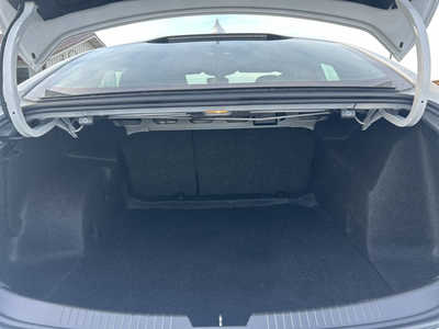 2022 Chevrolet Malibu, $17495. Photo 5