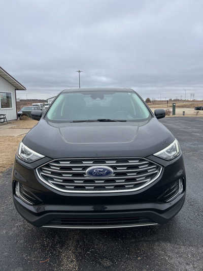 2021 Ford Edge, $23495. Photo 2
