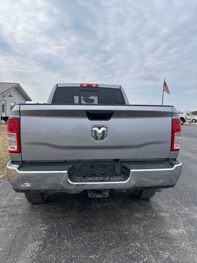 2022 RAM 2500 Crew Cab, $28495. Photo 4