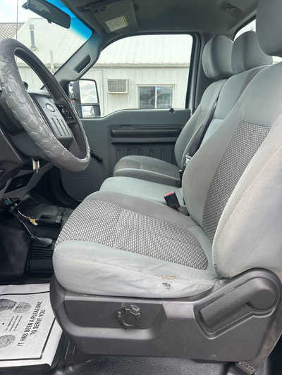 2011 Ford F250 Reg Cab, $8495. Photo 6