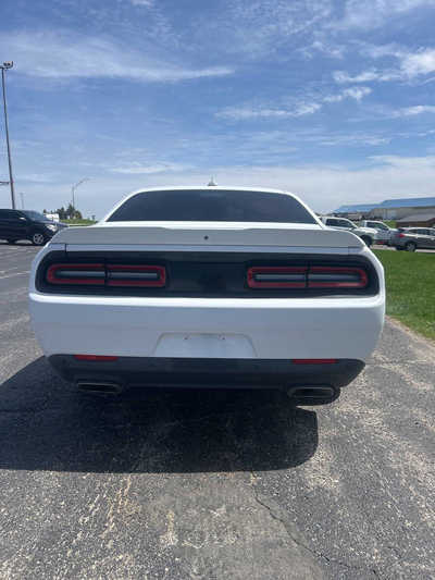 2015 Dodge Challenger, $0. Photo 4