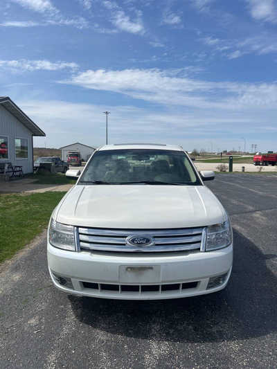 2009 Ford Taurus, $0. Photo 2