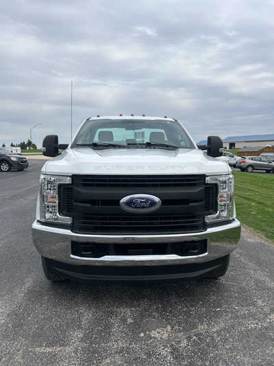 2017 Ford F350 Reg Cab, $0. Photo 2