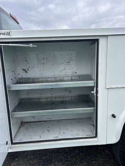 2017 Ford F350 Reg Cab, $0. Photo 8