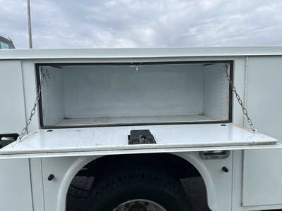 2017 Ford F350 Reg Cab, $0. Photo 9