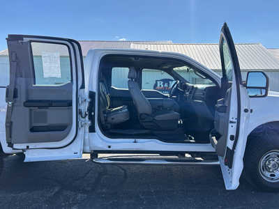 2019 Ford F250 Ext Cab, $24995. Photo 6