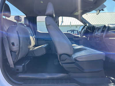 2019 Ford F250 Ext Cab, $24995. Photo 7