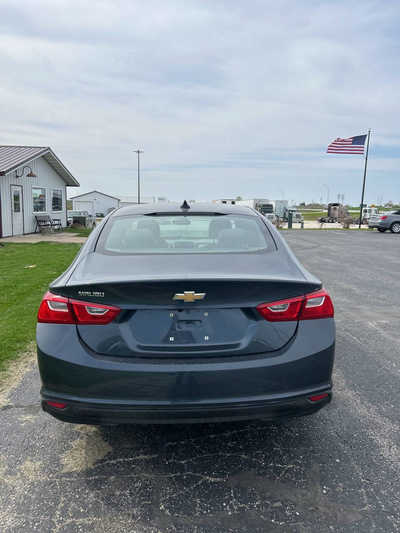 2020 Chevrolet Malibu, $13495. Photo 4