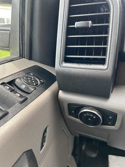 2019 Ford F250 Crew Cab, $26995. Photo 10