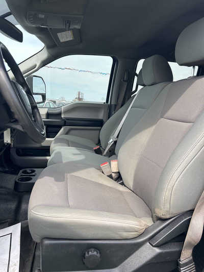 2019 Ford F250 Crew Cab, $26995. Photo 9