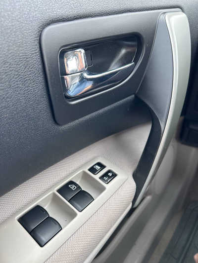 2013 Nissan Rogue, $7995. Photo 9