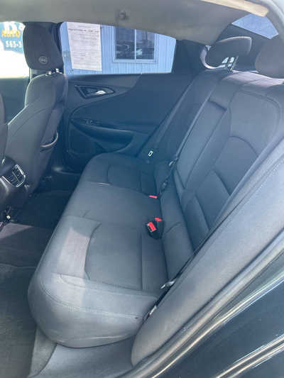 2016 Chevrolet Malibu, $0. Photo 6