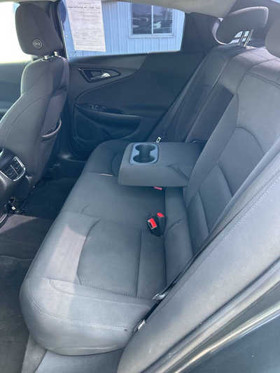 2016 Chevrolet Malibu, $0. Photo 7