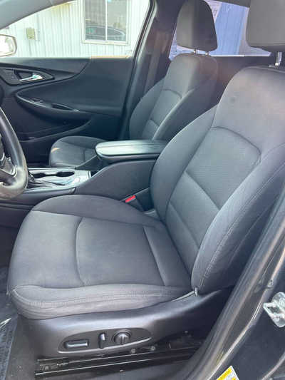 2016 Chevrolet Malibu, $0. Photo 8