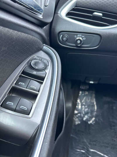 2016 Chevrolet Malibu, $0. Photo 9
