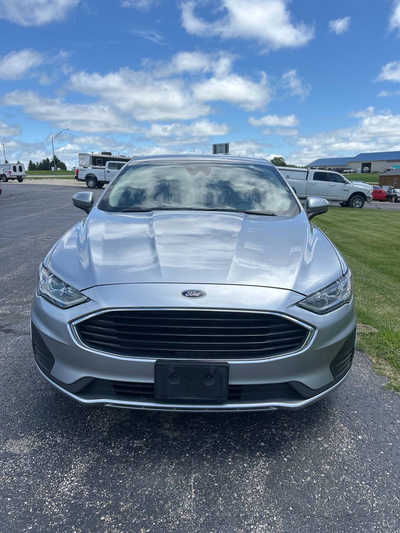 2020 Ford Fusion, $0. Photo 2