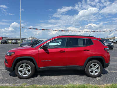 2024 Jeep Compass, $23995. Photo 3