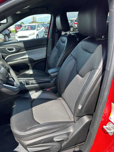 2024 Jeep Compass, $23995. Photo 9
