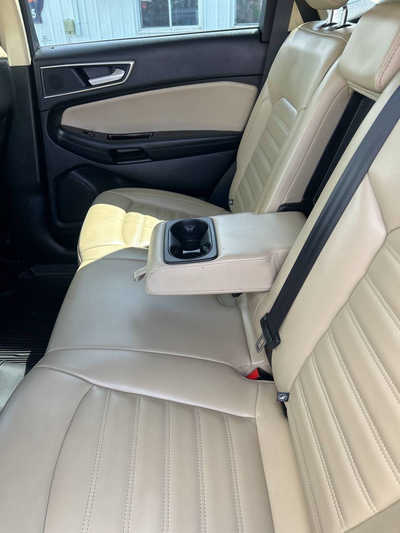 2019 Ford Edge, $16495. Photo 7