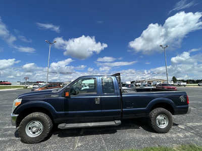 2015 Ford F250 Ext Cab, $1. Photo 3