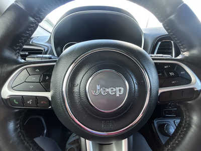 2019 Jeep Compass, $1. Photo 11
