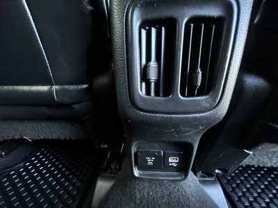 2019 Jeep Compass, $1. Photo 8