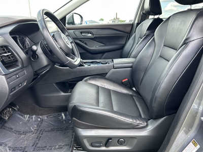 2022 Nissan Rogue, $1. Photo 10