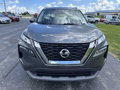 2022 Nissan Rogue, $1. Photo 2