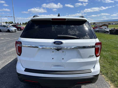 2018 Ford Explorer, $12495. Photo 4
