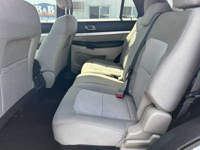 2018 Ford Explorer, $12495. Photo 6