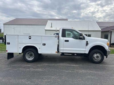 2017 Ford F350 Reg Cab, $33495. Photo 1