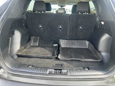 2020 Ford Escape, $1. Photo 5