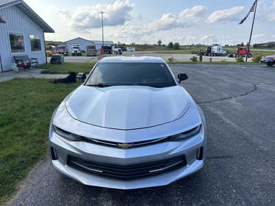 2018 Chevrolet Camaro, $1. Photo 2
