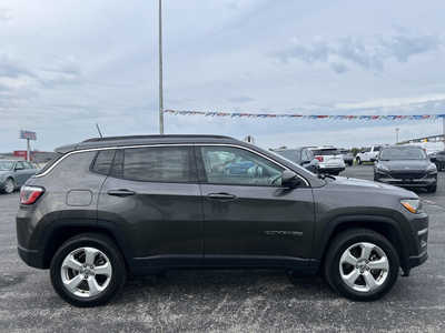 2020 Jeep Compass, $1. Photo 3