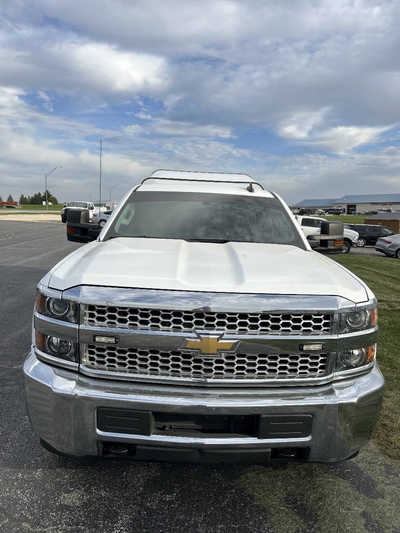 2019 Chevrolet 2500 Ext Cab, $1. Photo 2