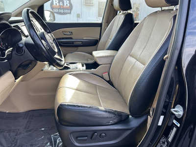 2017 Kia Sedona, $9995. Photo 10