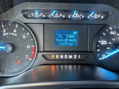 2017 Ford F250 Reg Cab, $20995. Photo 10